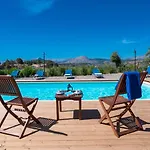 Zizi Sea View *