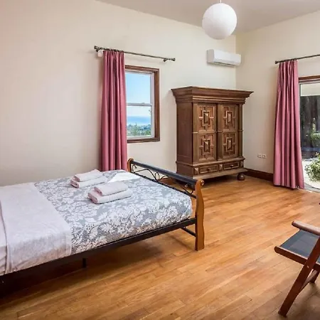 ヴィラ Zizi Sea View *